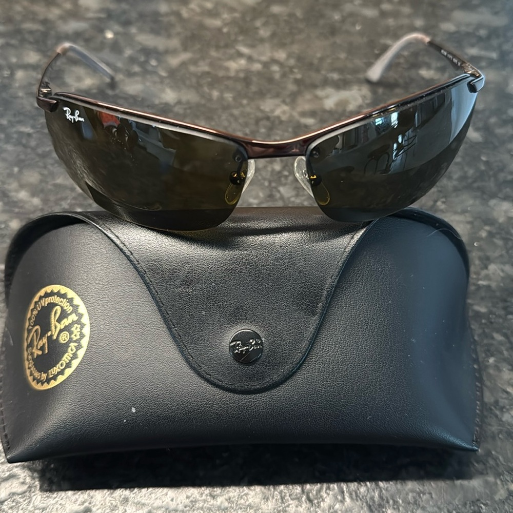 Preowned brown Ray Bans RB 3390